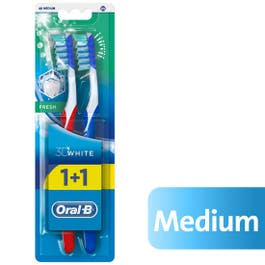 Oral-B Toothbrush 3D Fresh 40 Medium (1+1 Free)